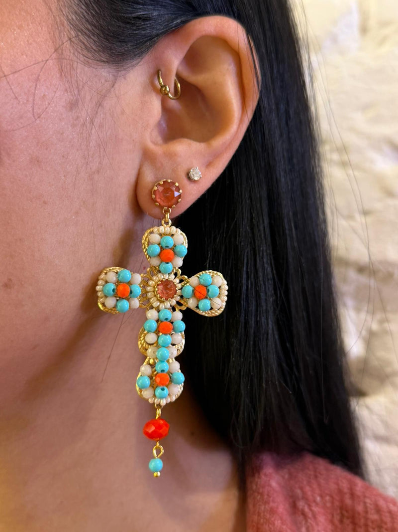 Orecchini filigrana con croce multicolor